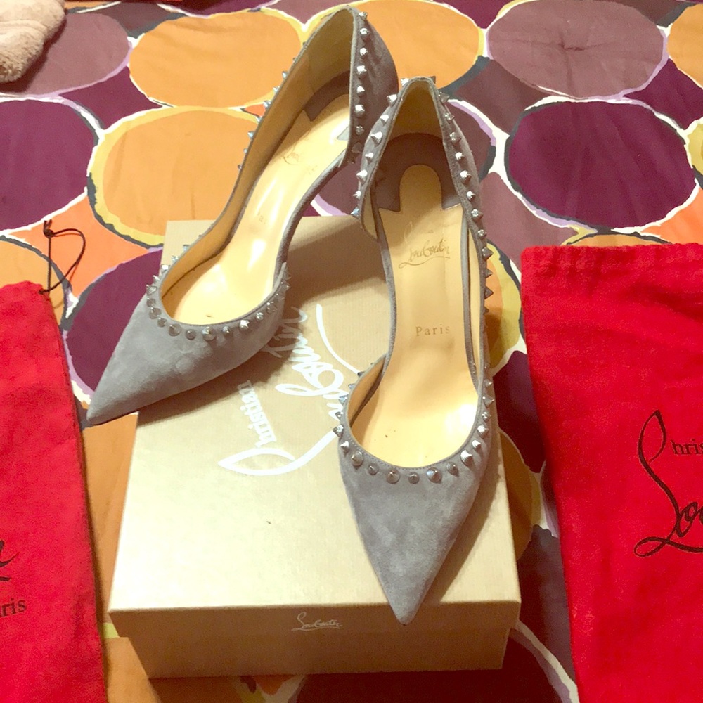 Louboutin! Perfect Gray suede grommet D’Orsy pumps